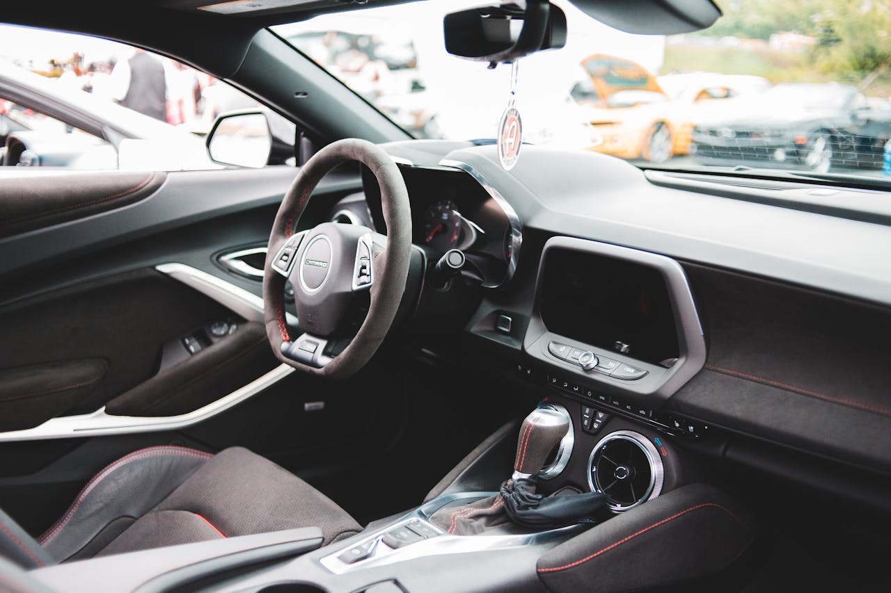 De voordelen van het gebruik van een stuurhoes in je auto